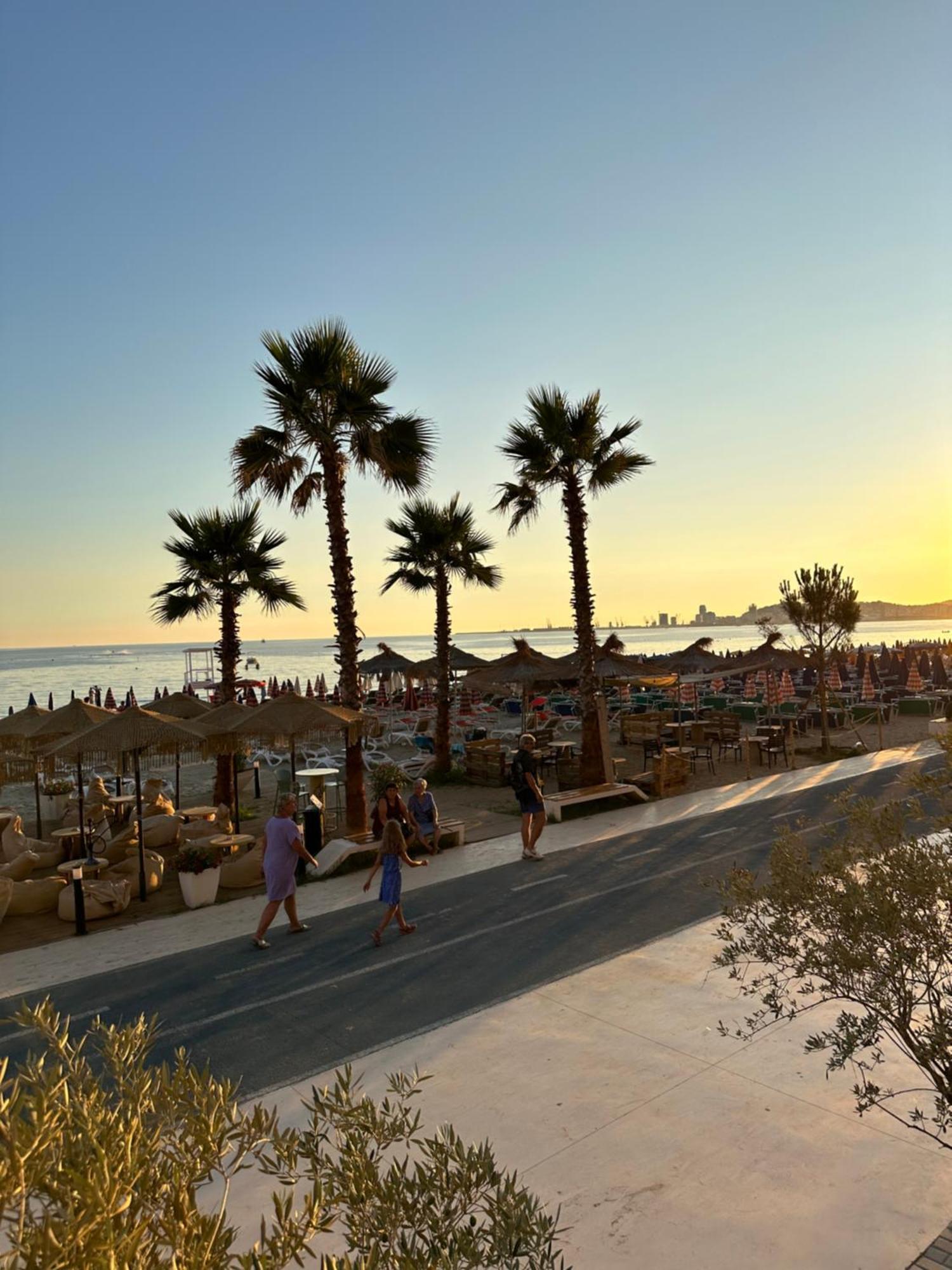 Dyrrah Seaside Apartments Durrës 外观 照片